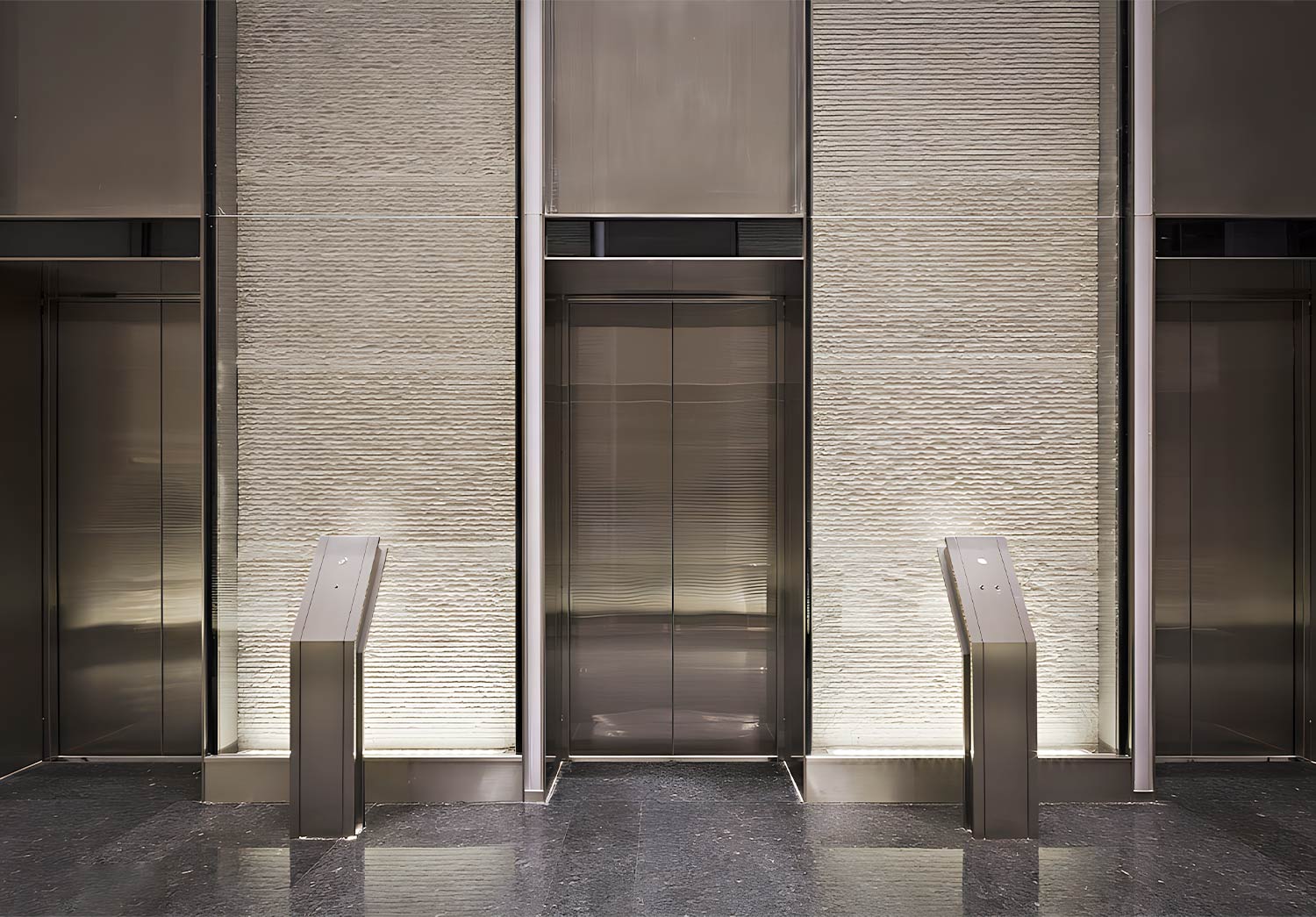 Mejore la impresión y cree un estilo único: el encanto de las láminas decorativas para puertas de ascensores