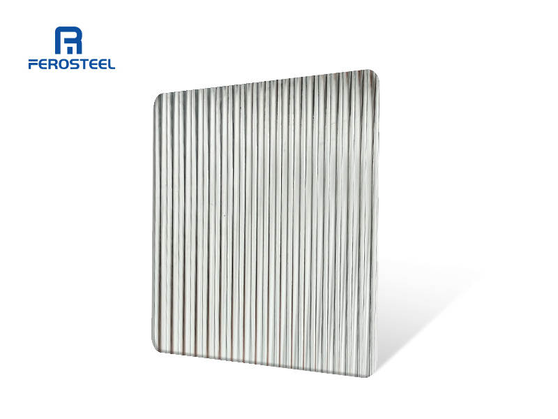 Lámina de acero inoxidable estampada decorativa con patrón de líneas verticales | Ferosteel